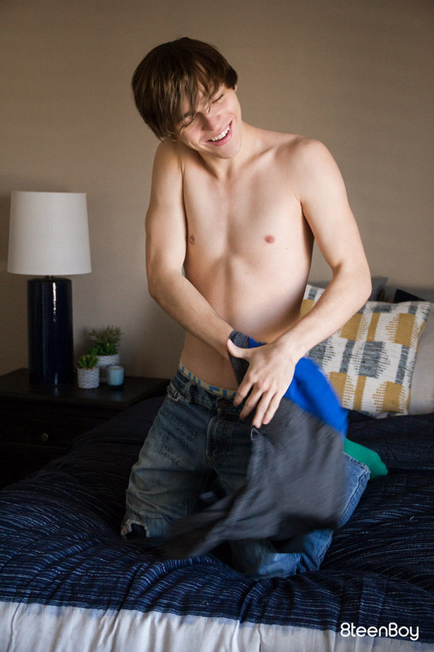 8teenBoy | Tristan Adler: Solo Session