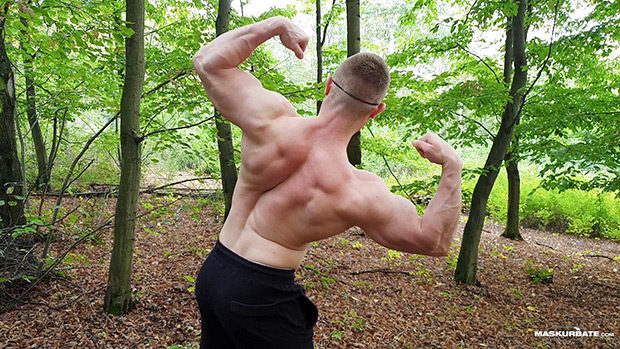 Maskurbate | Sex In The Park: Zahn Zoran