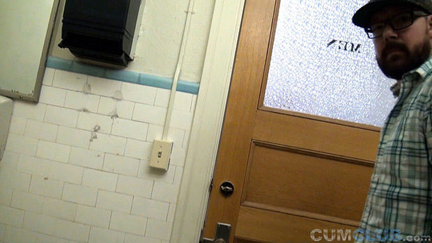 CumClub | Anonymous Quick Breed: Public Restroom