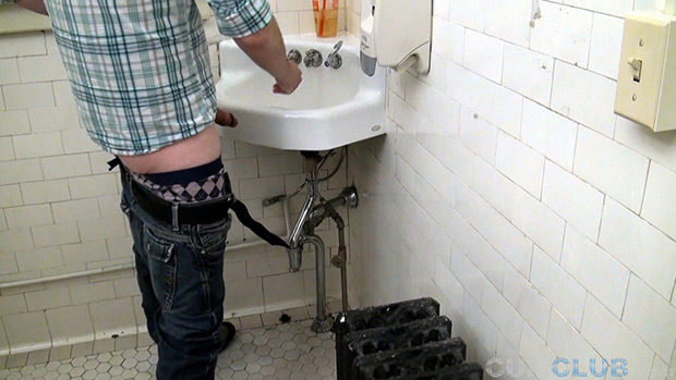 CumClub | Anonymous Quick Breed: Public Restroom
