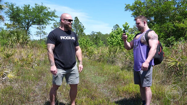 The Guy Site | Bodybuilder Victor Jerks Off In The Woods