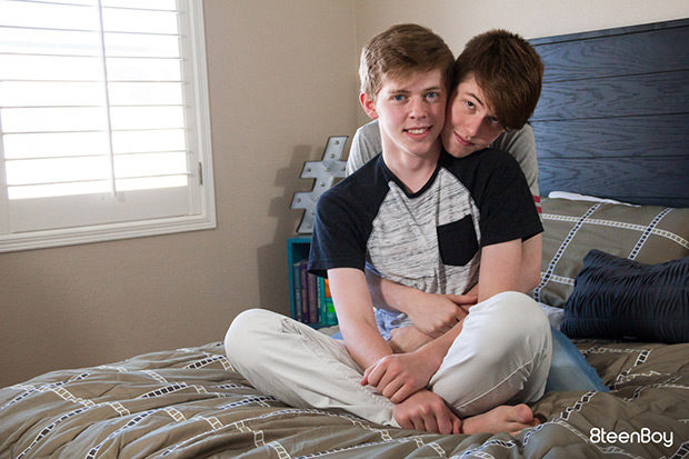 8teenBoy | College Cuties (Miles Pike & Trent Olsen)