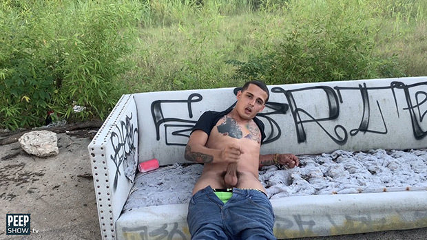 Peepshow.tv | Bentley Layne: Outdoor Piss & Jerk