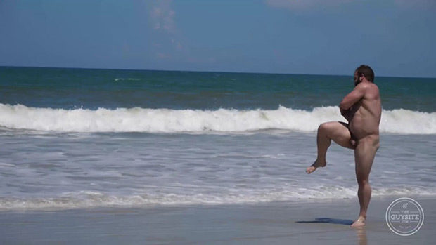 The Guy Site | Naked Football Players At The Beach